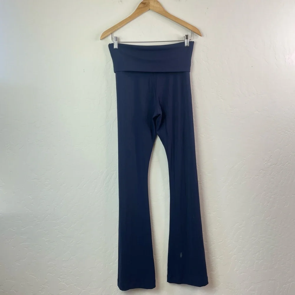 Nuuds Navy Blue SwiftStretch Fold Over Mini Flare Leggings Size Large - Picture 4 of 16